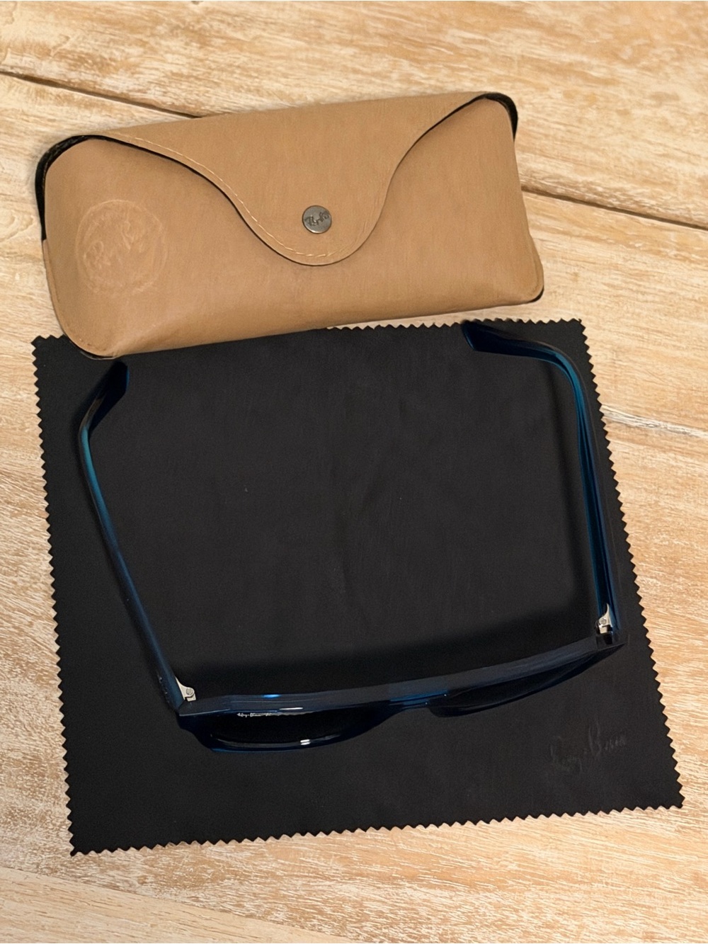 Ray-Ban Acetate Sunnies - Picture 6 of 11